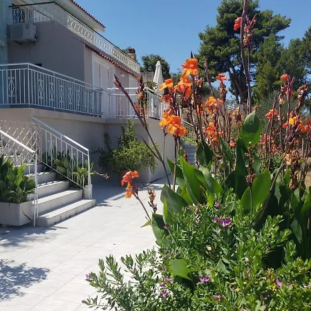 Apartmán Malibu & *