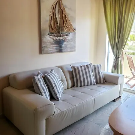 Malibu & Apartment *